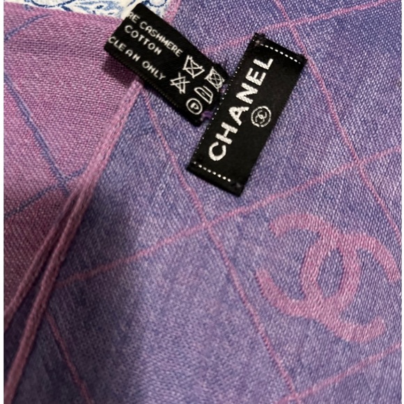 CHANEL Purple and Light blue 
CASHMERE SCARF - Picture 8 of 12